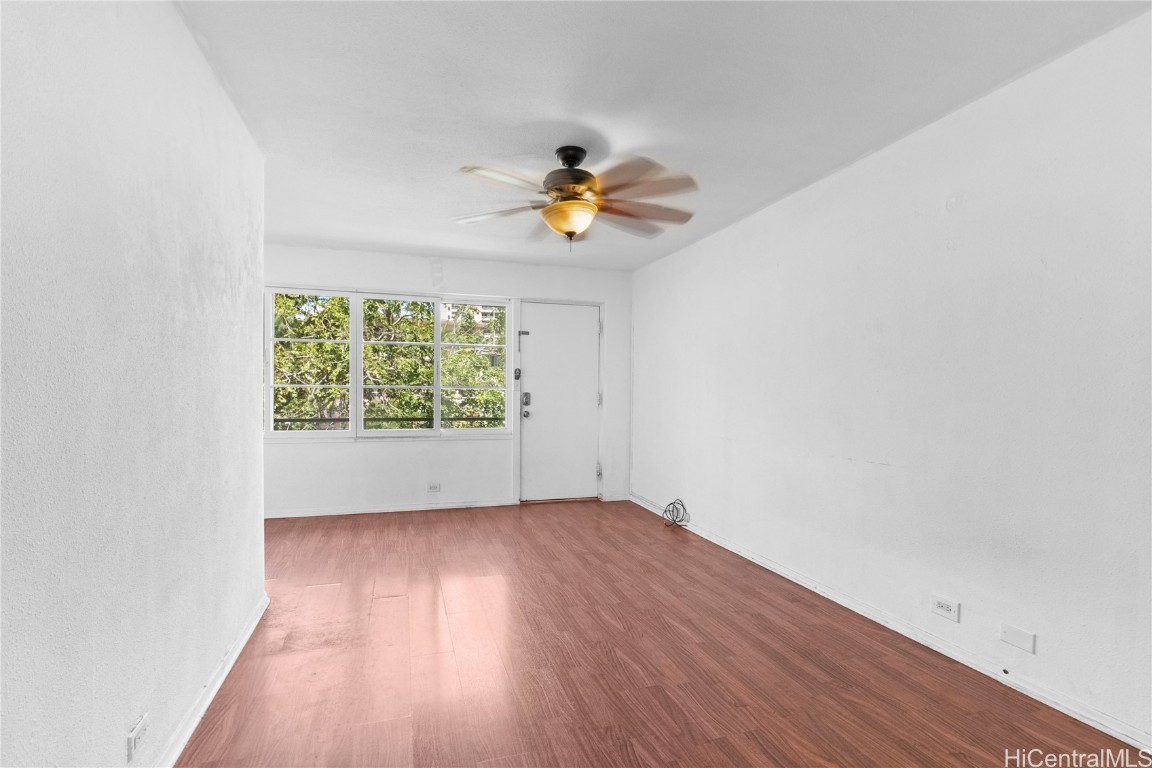 1821 Lipeepee Street 204 Property Photo 2