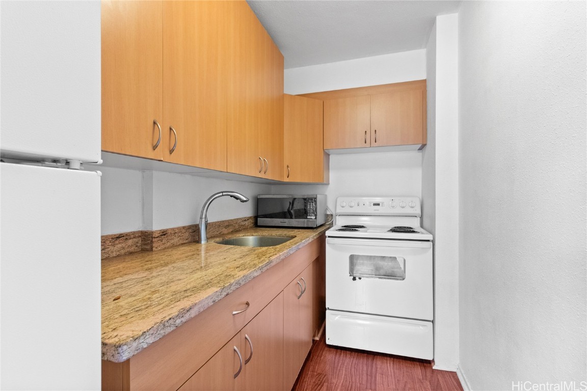 1821 Lipeepee Street 204 Property Photo 6