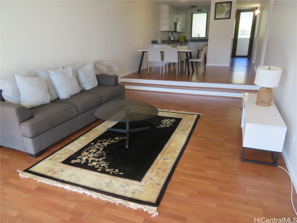 501 Hahaione Street 1/17h Property Photo 4