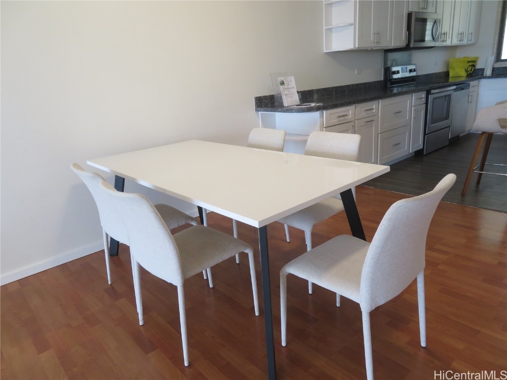 501 Hahaione Street 1/17h Property Photo 7