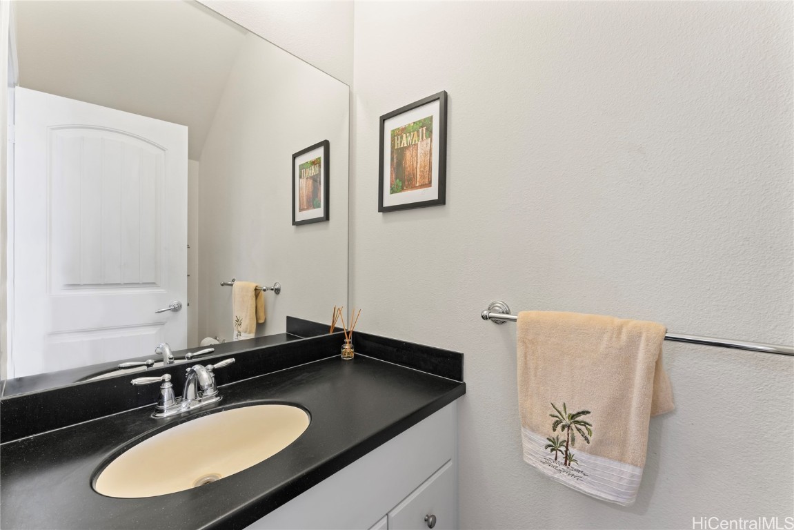 540 Manawai Street 206 Property Photo 8
