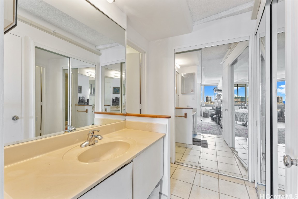 2333 Kapiolani Boulevard 3314 Property Photo 12