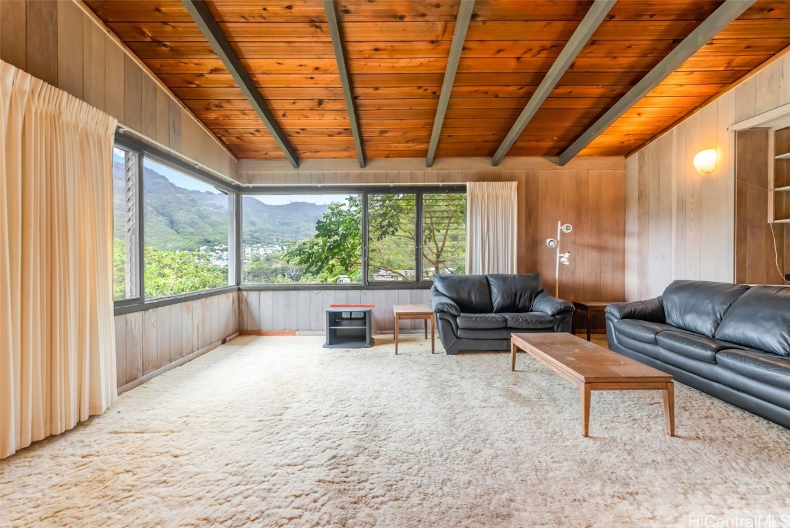 2348 Kuahea Street Property Photo 6