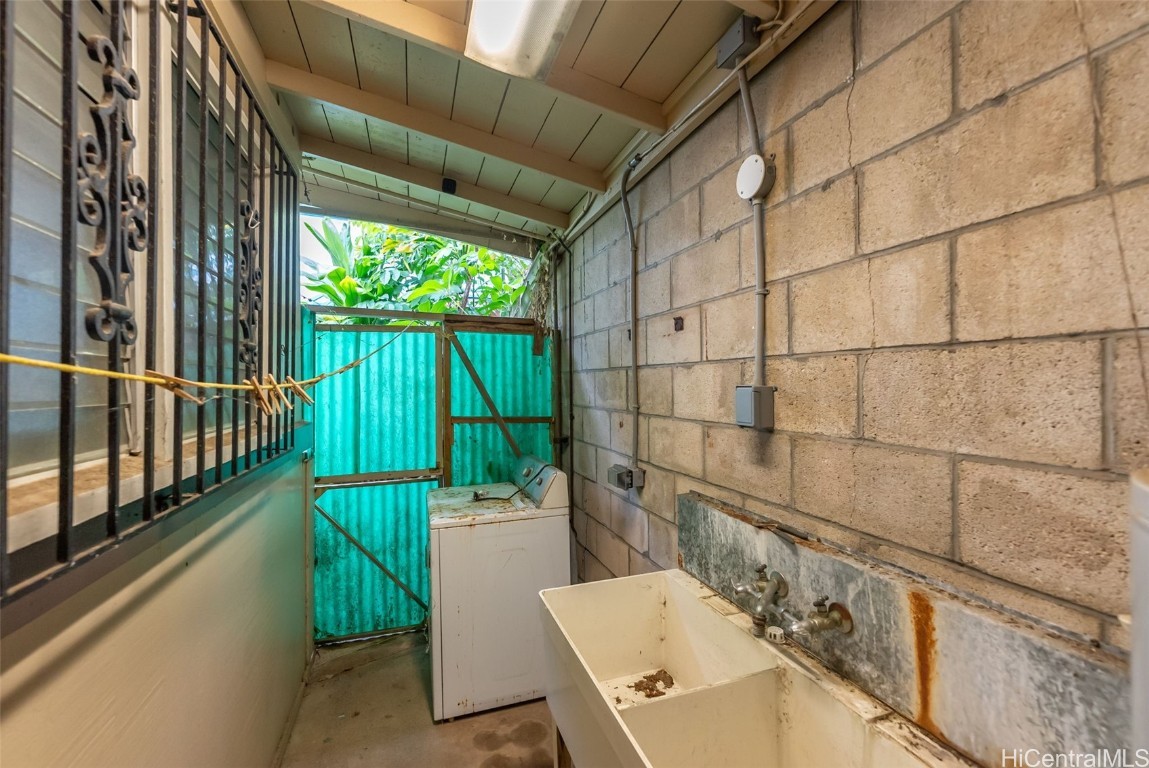 2348 Kuahea Street Property Photo 22