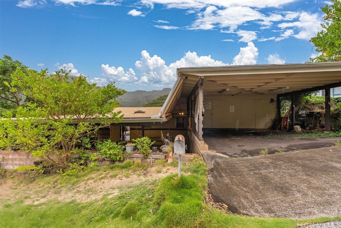 2348 Kuahea Street Property Photo 23