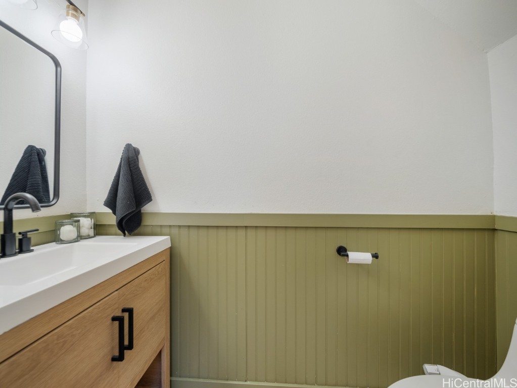 98-1453 Kaahumanu Street E215 Property Photo 5