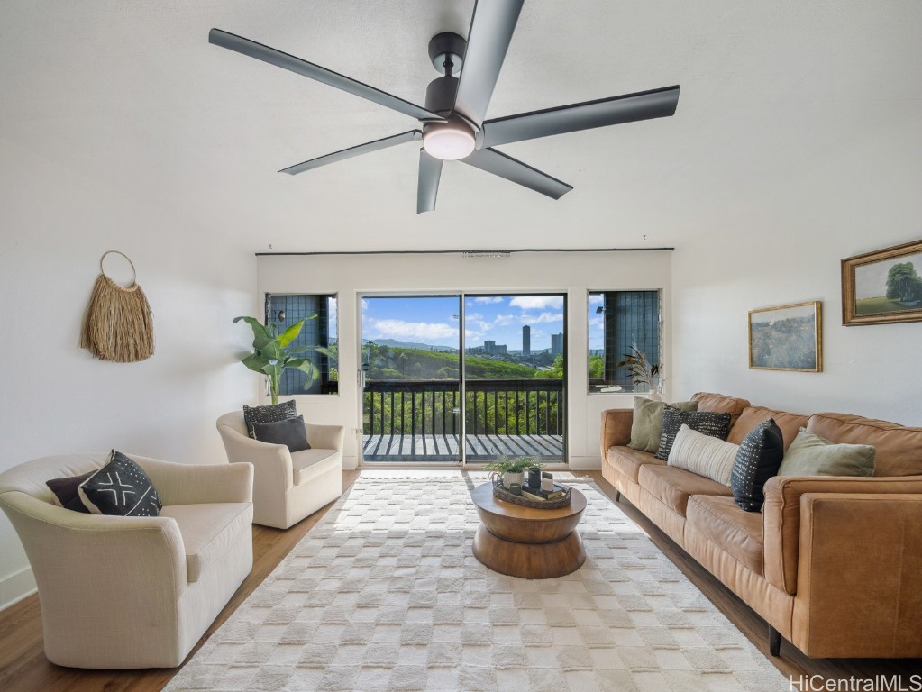 98-1453 Kaahumanu Street E215 Property Photo 12