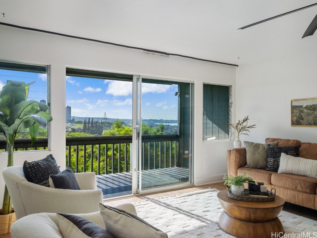 98-1453 Kaahumanu Street E215 Property Photo 13