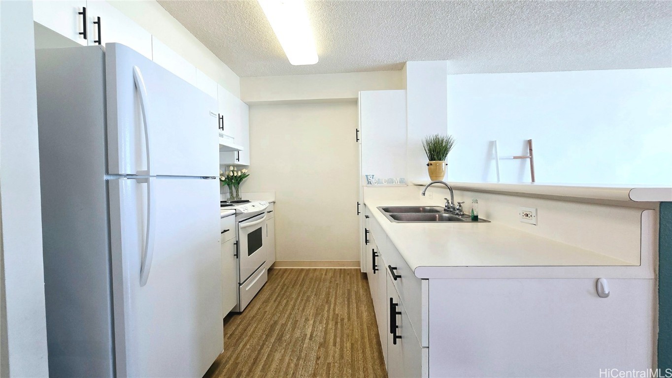 1450 Young Street 2706 Property Photo 8