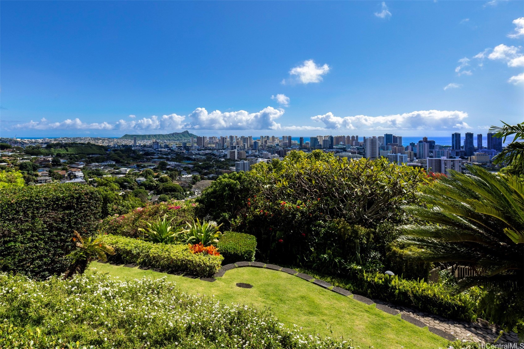 2443 Makiki Hts Drive Property Photo 16