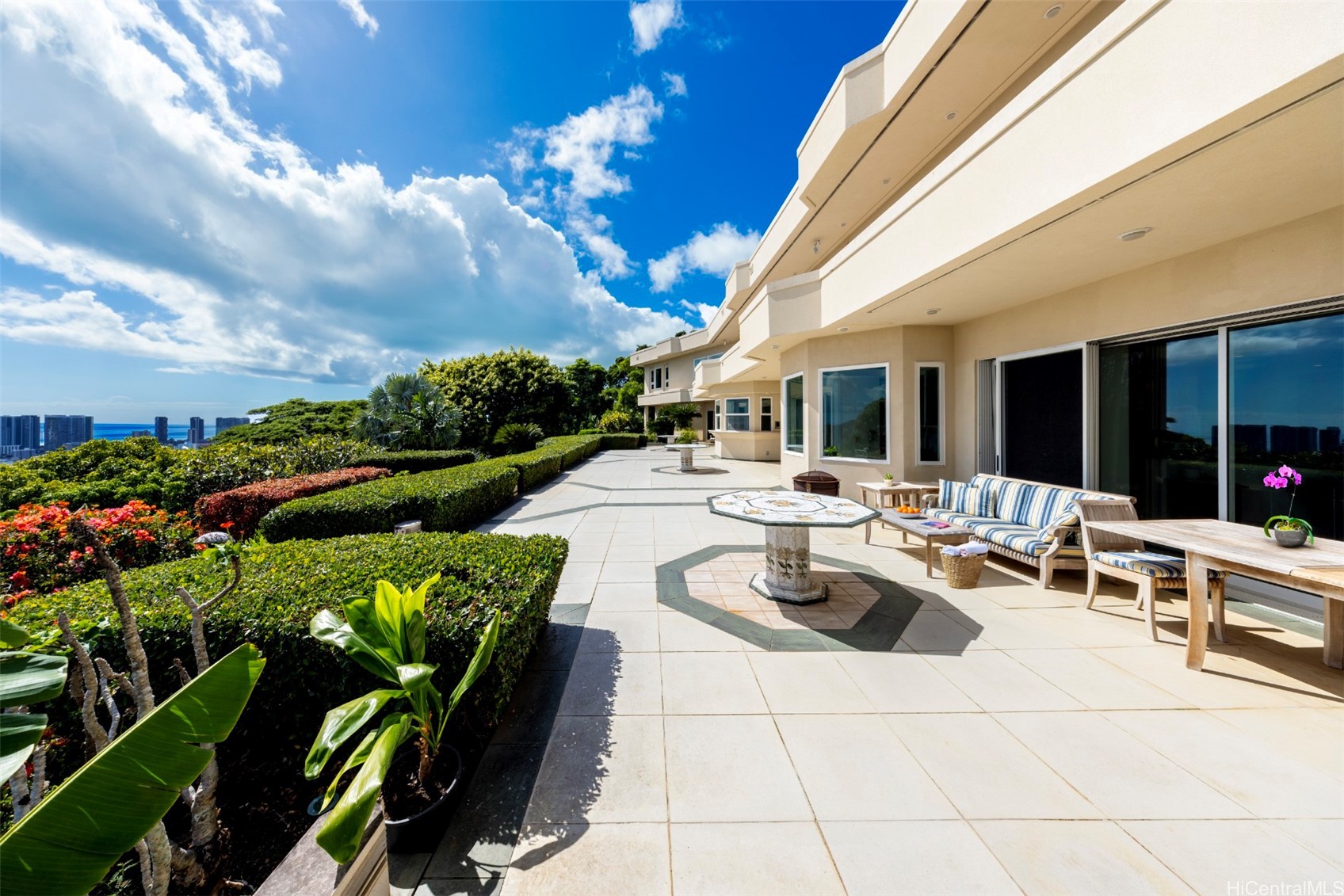 2443 Makiki Hts Drive Property Photo 18