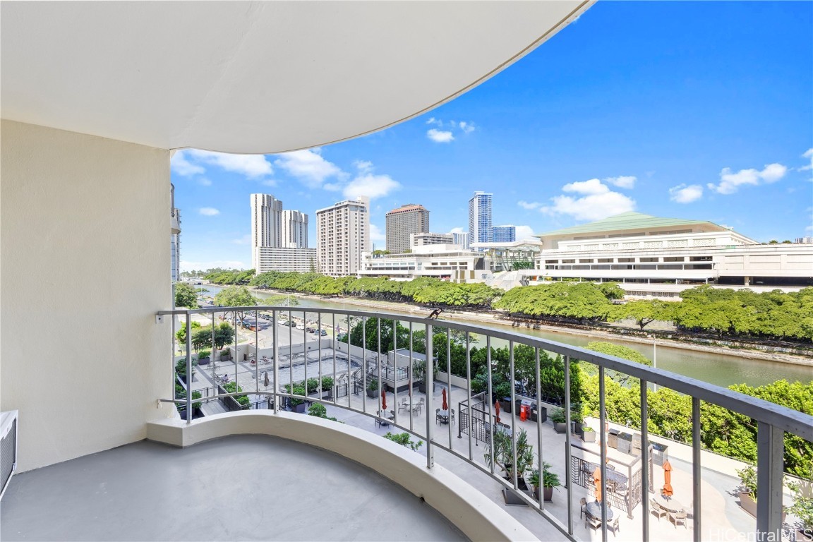 1717 Ala Wai Boulevard 701 Property Photo 2