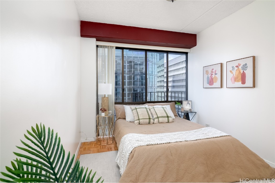 225 Queen Street 22e Property Photo 20
