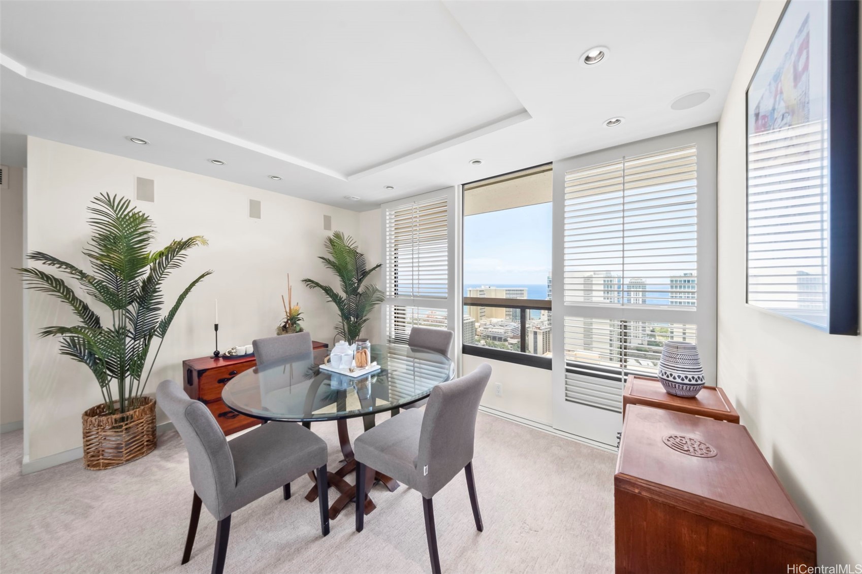 2121 Ala Wai Boulevard Ph-1 Property Photo 7