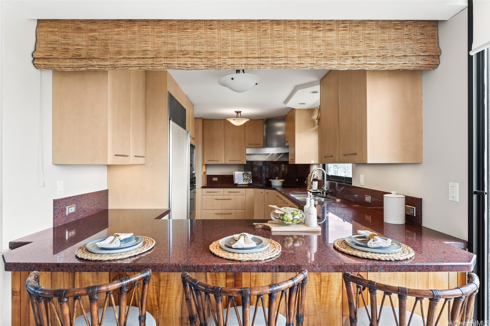 2121 Ala Wai Boulevard Ph-1 Property Photo 8