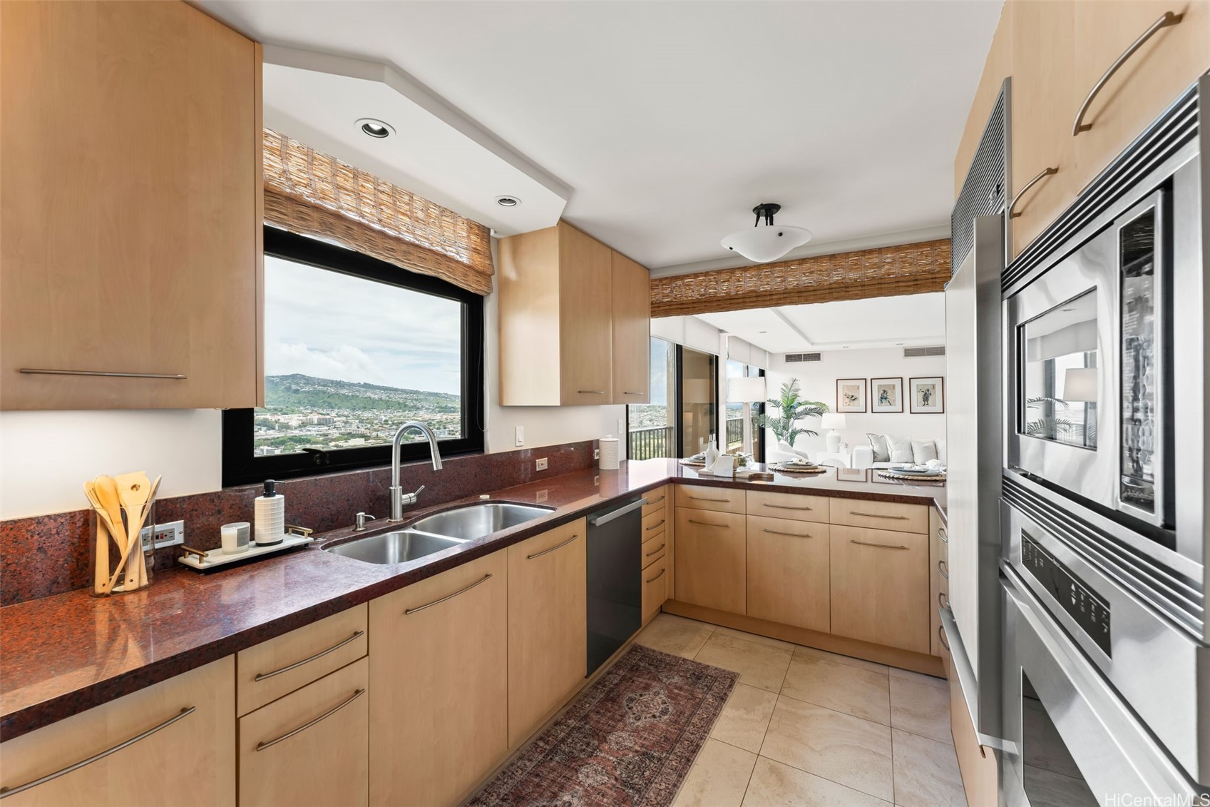 2121 Ala Wai Boulevard Ph-1 Property Photo 9