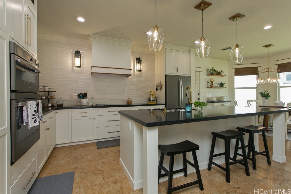 520 Lunalilo Home Road Cw226 Property Photo