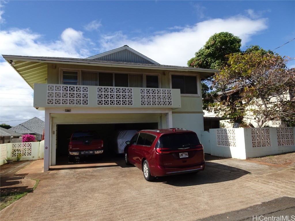 812 Paahana Street Property Photo
