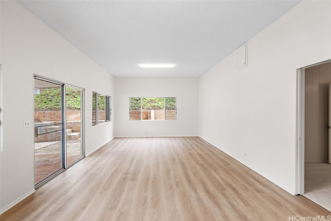 2222 Apoepoe Street Property Photo 9