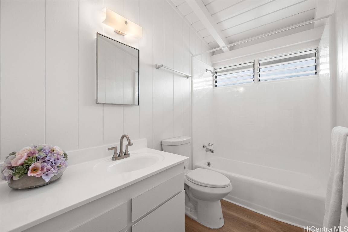 2222 Apoepoe Street Property Photo 13