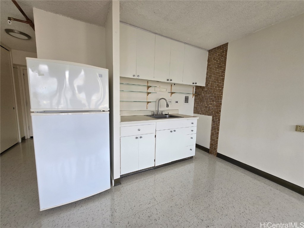 1650 Kanunu Street 1416 Property Photo