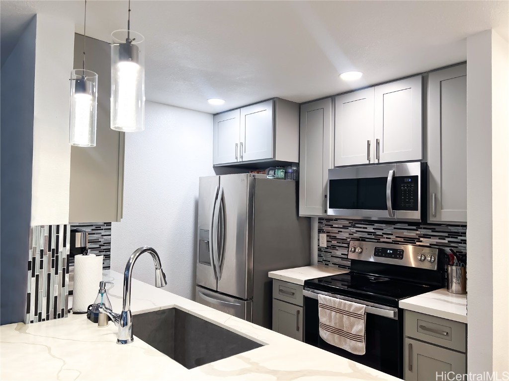 95-510 Wikao Street M106 Property Photo