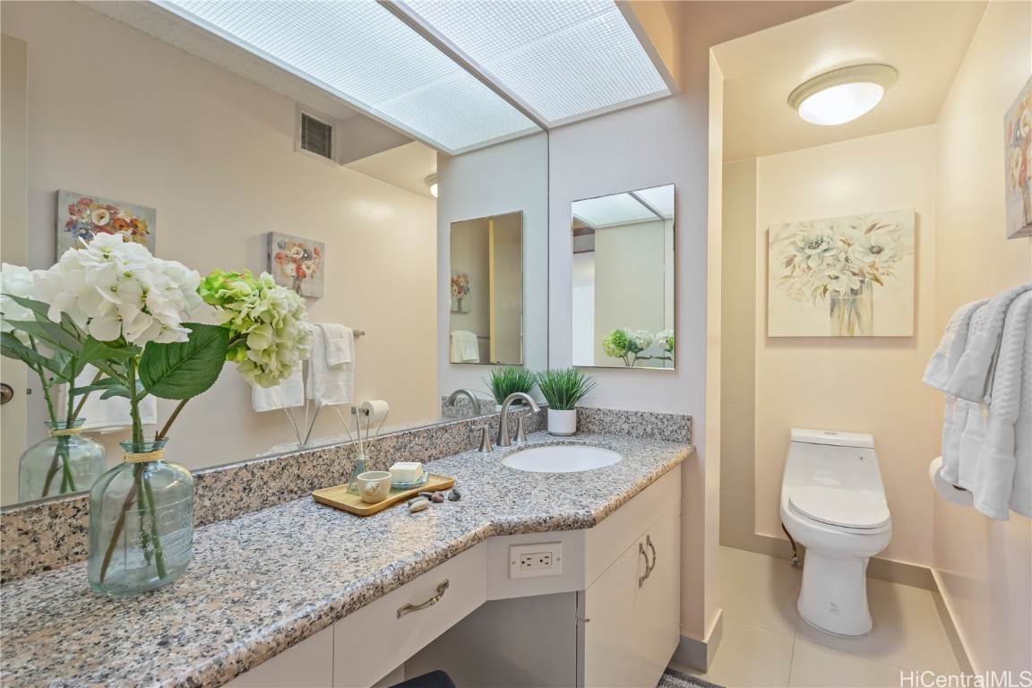 500 Lunalilo Home Road 16f Property Photo 16