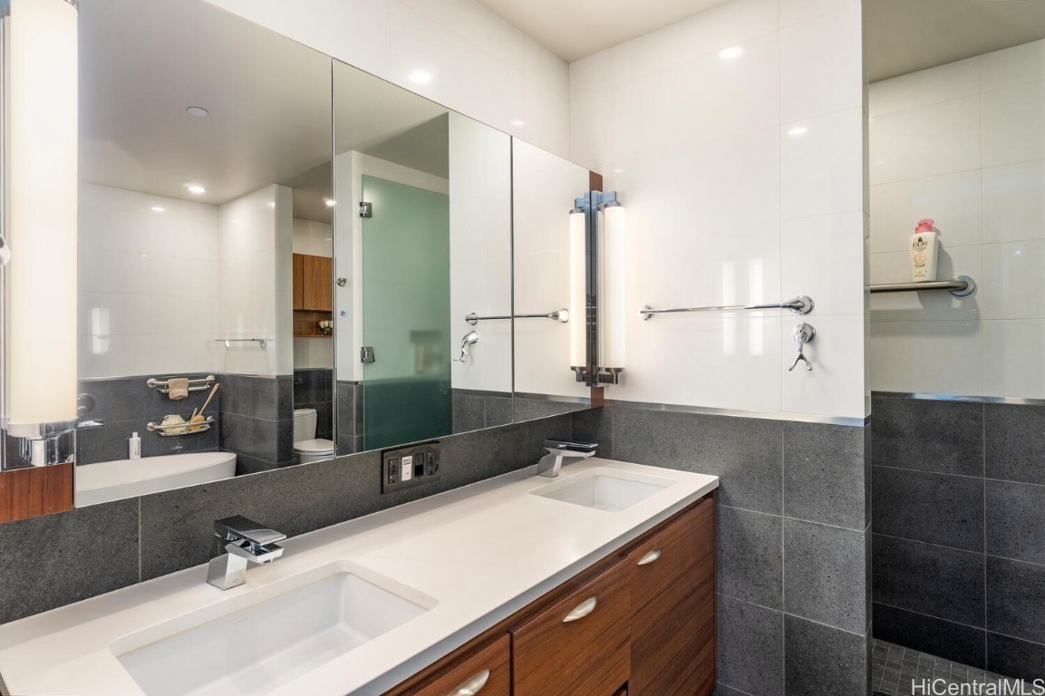 1108 Auahi Street 1000 Property Photo 13