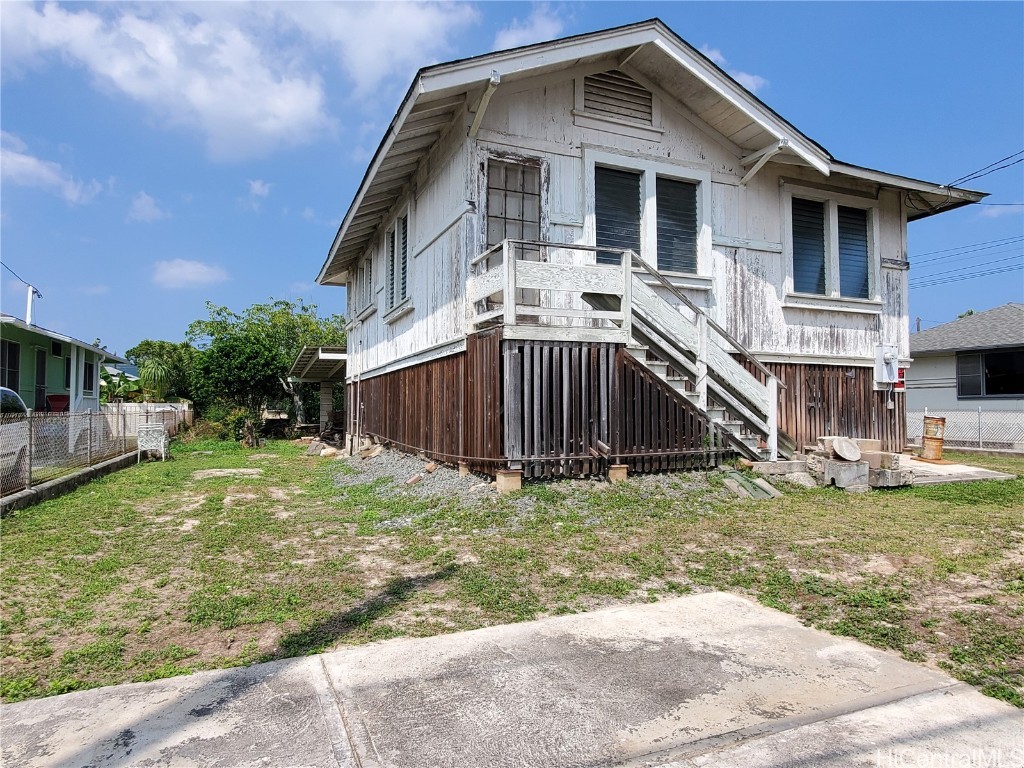 610 Halela Street Property Photo