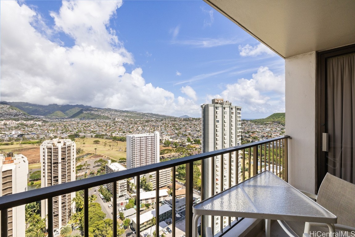 229 Paoakalani Avenue 3409 Property Photo 18
