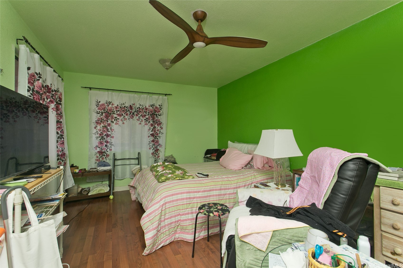 2343 Tantalus Drive Property Photo 8