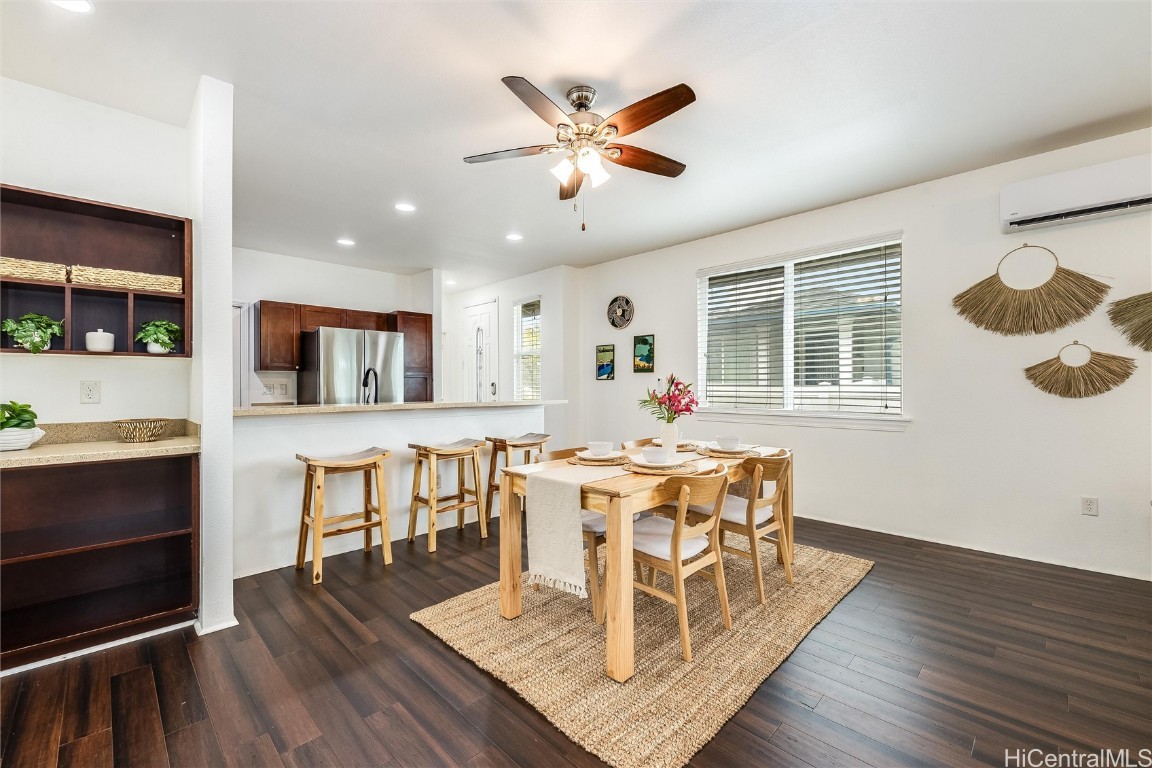 1101 Kukulu St Property Photo 7