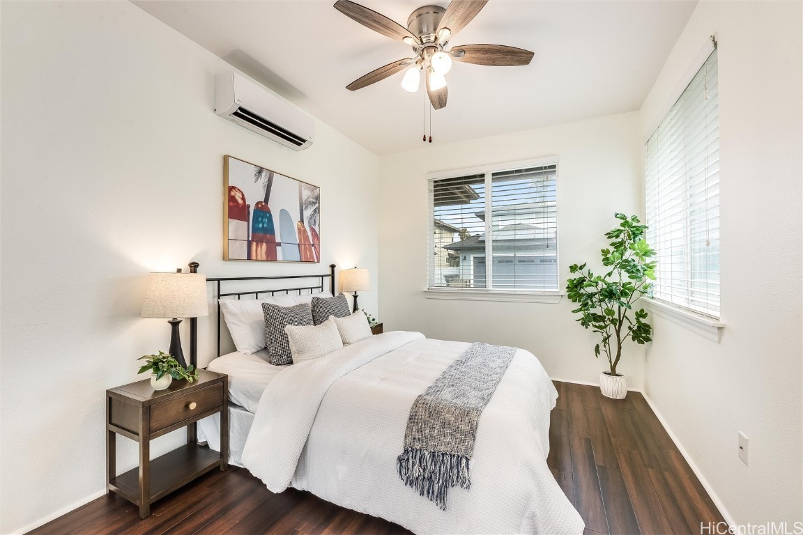 1101 Kukulu St Property Photo 15