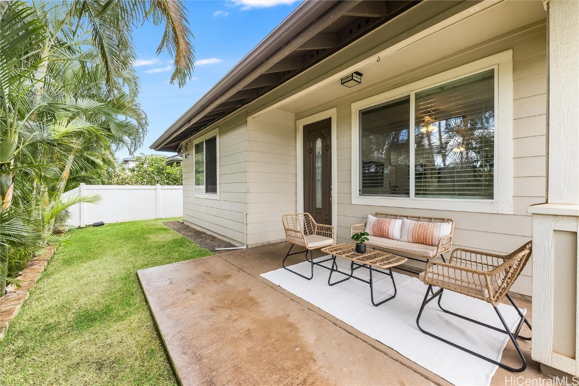 1101 Kukulu St Property Photo 16