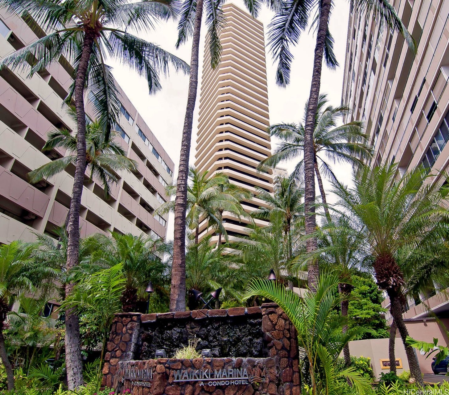 1700 Ala Moana Boulevard 2401 Property Photo 1