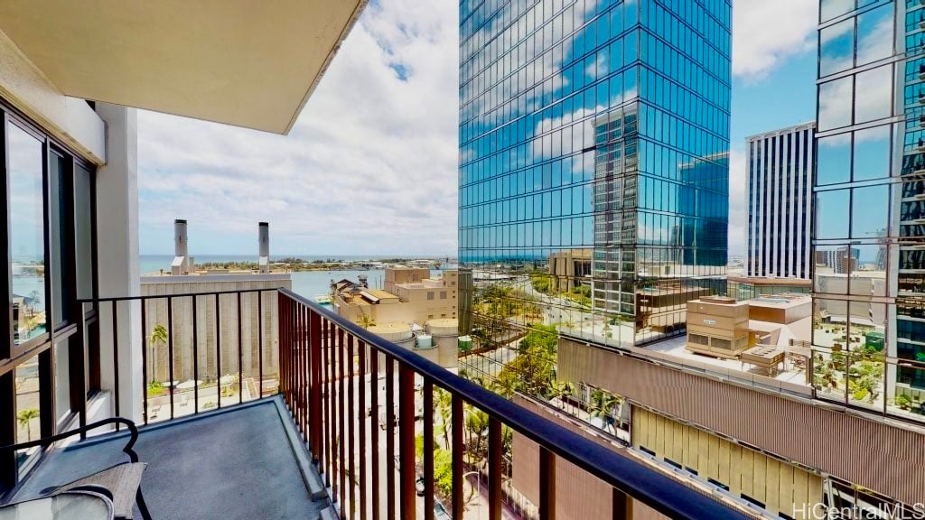 225 Queen Street 14a Property Photo 1
