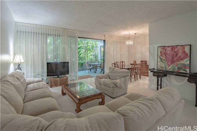 4999 Kahala Ave Property Photo