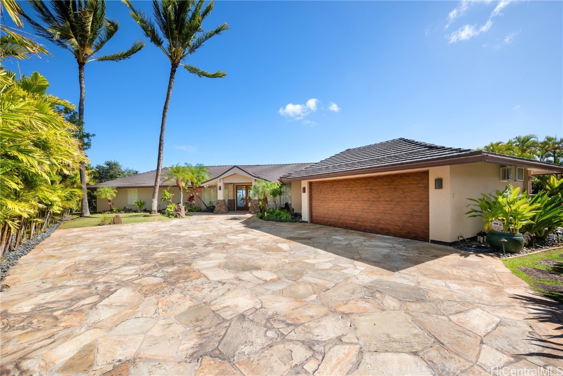 625 Hakaka Place Property Photo