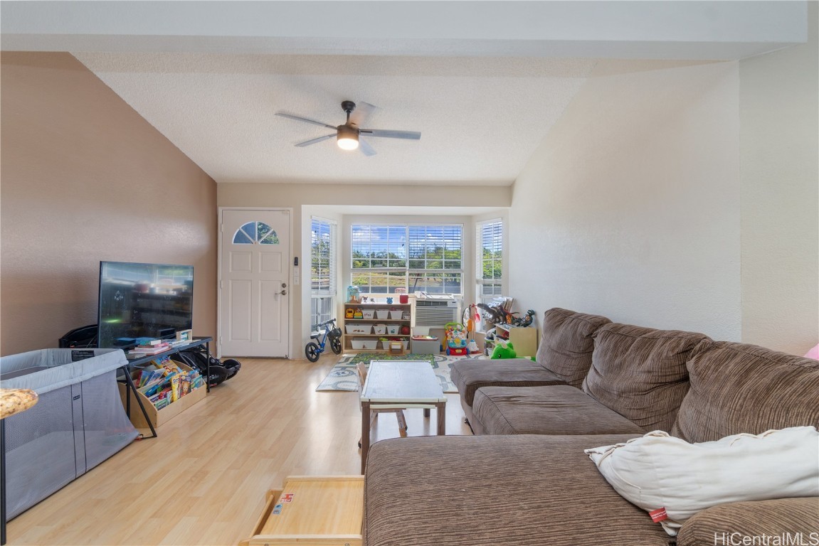 594 Mananai Place 21U Property Photo 1