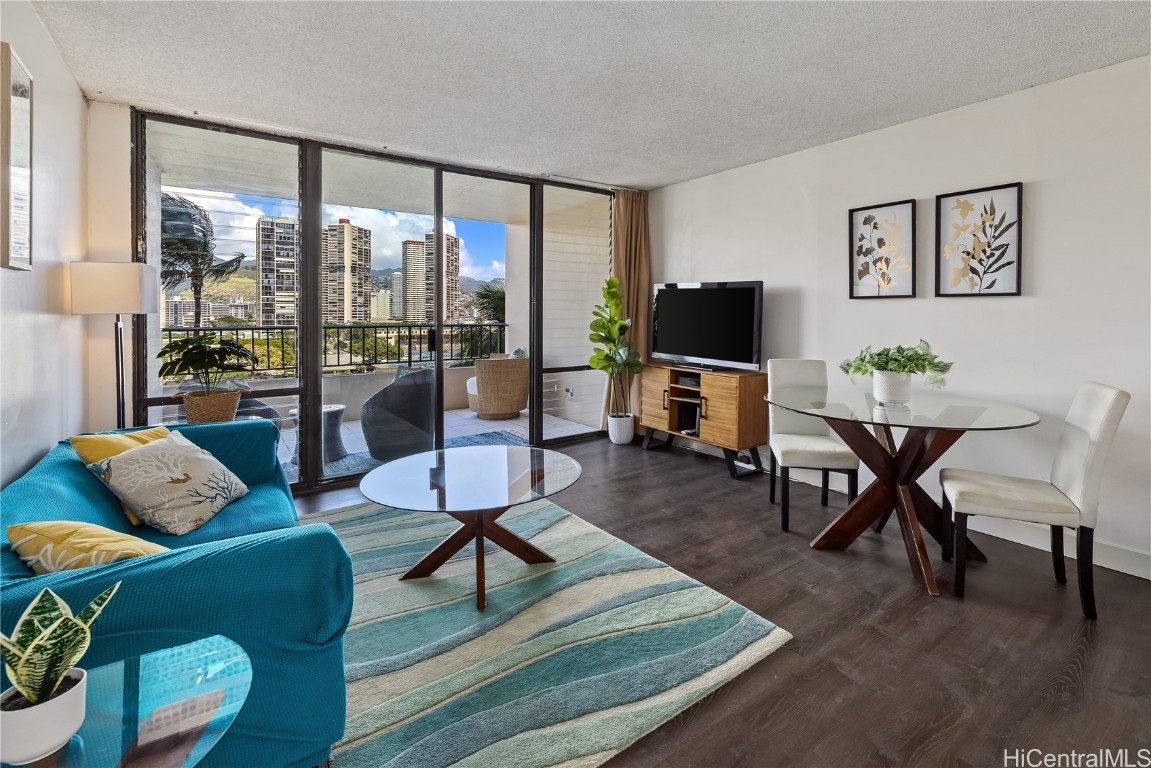 2121 Ala Wai Boulevard 902 Property Photo