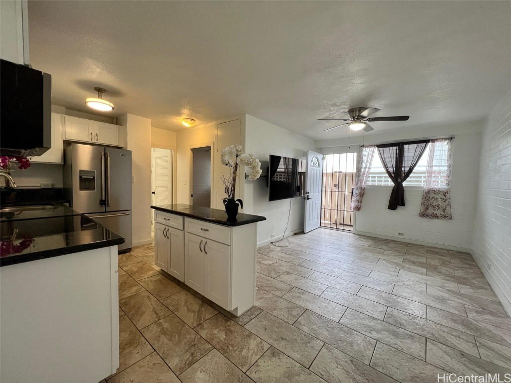 75 Kihapai Street 004 Property Photo