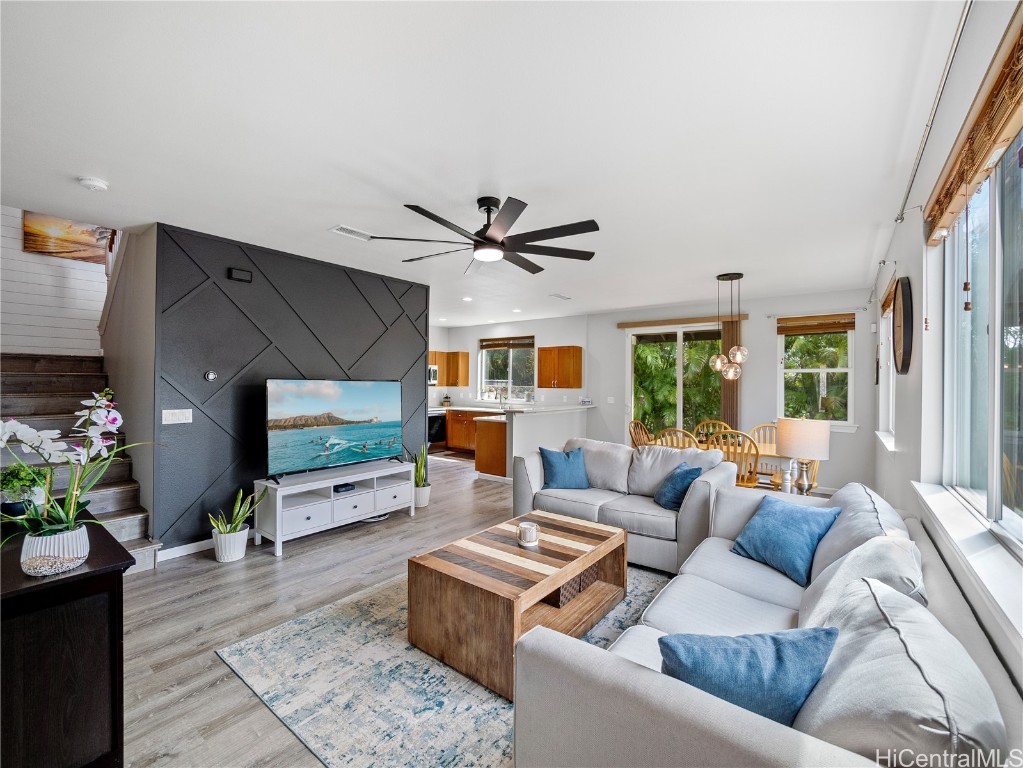 1285 Kukulu Street Property Photo