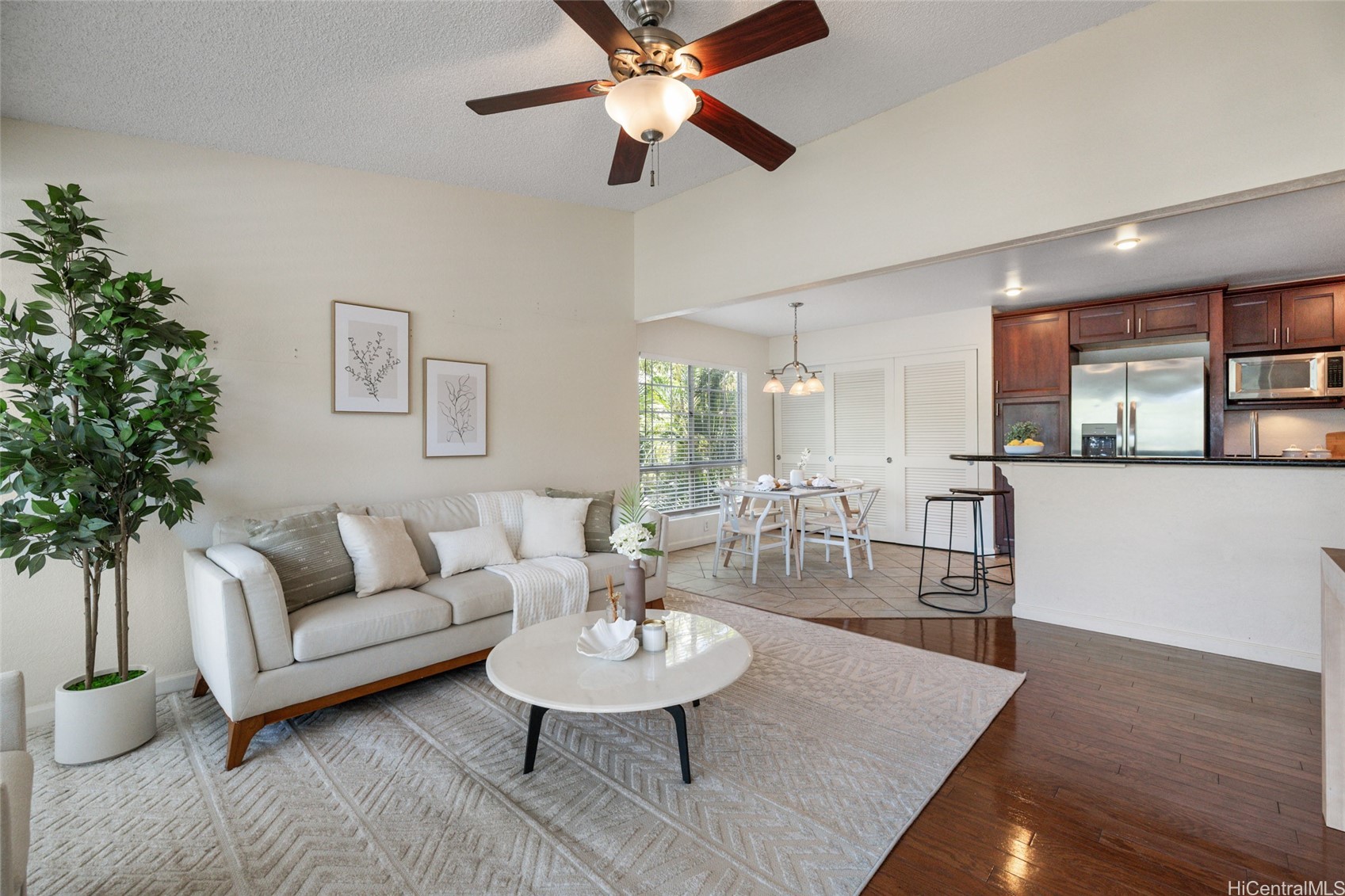492 Mananai Place 13R Property Photo 1