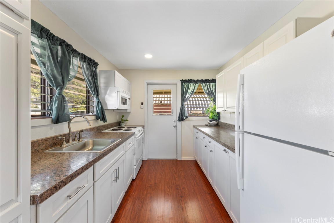 84-375 Jade Street Property Photo 10