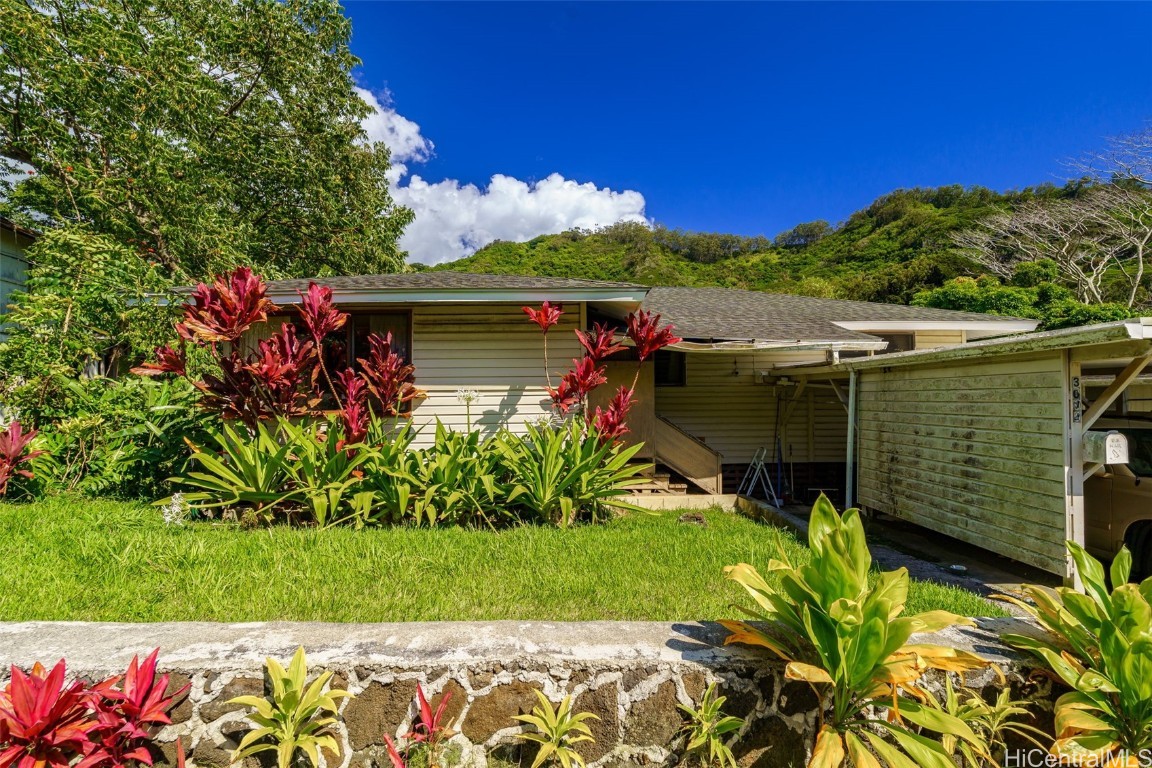 3095 Numana Road Property Photo