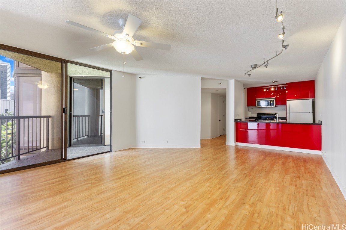 60 N Beretania Street 507 Property Photo 3