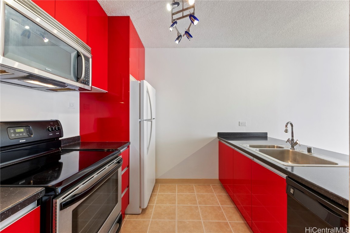 60 N Beretania Street 507 Property Photo 6