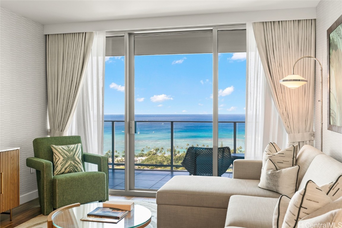 383 Kalaimoku Street E3002 Property Photo 2