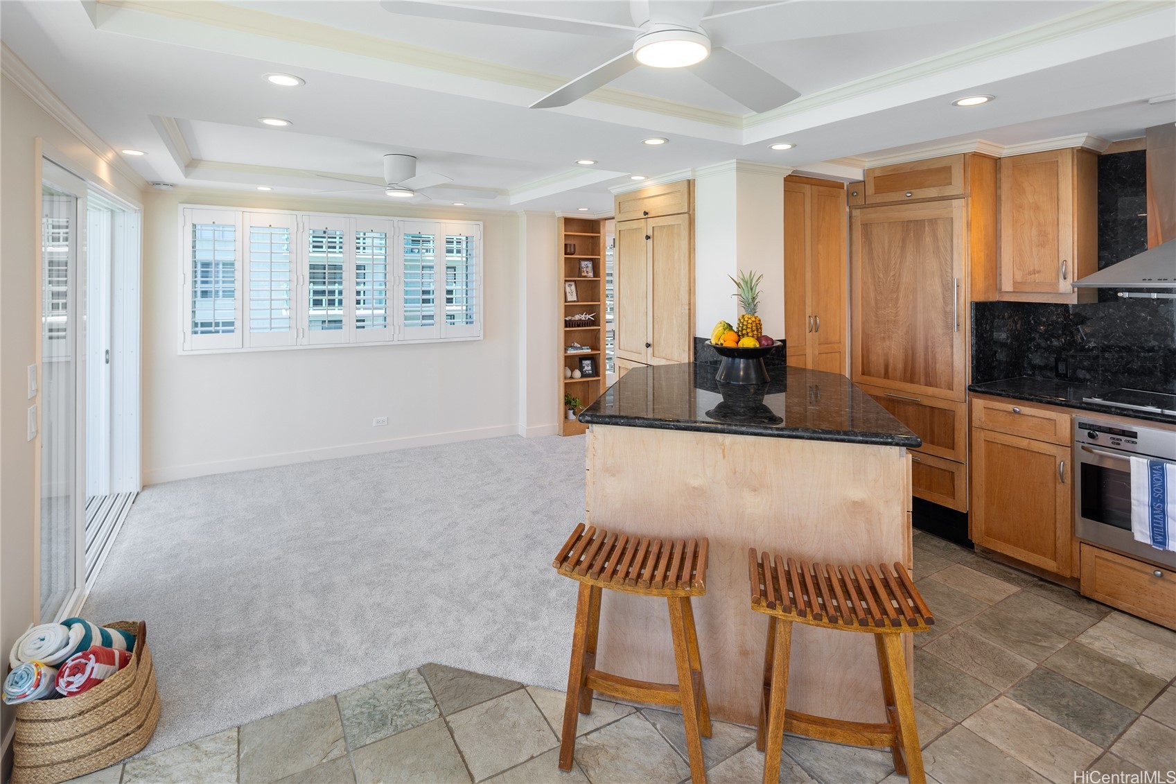 2957 Kalakaua Avenue 418 Property Photo 4