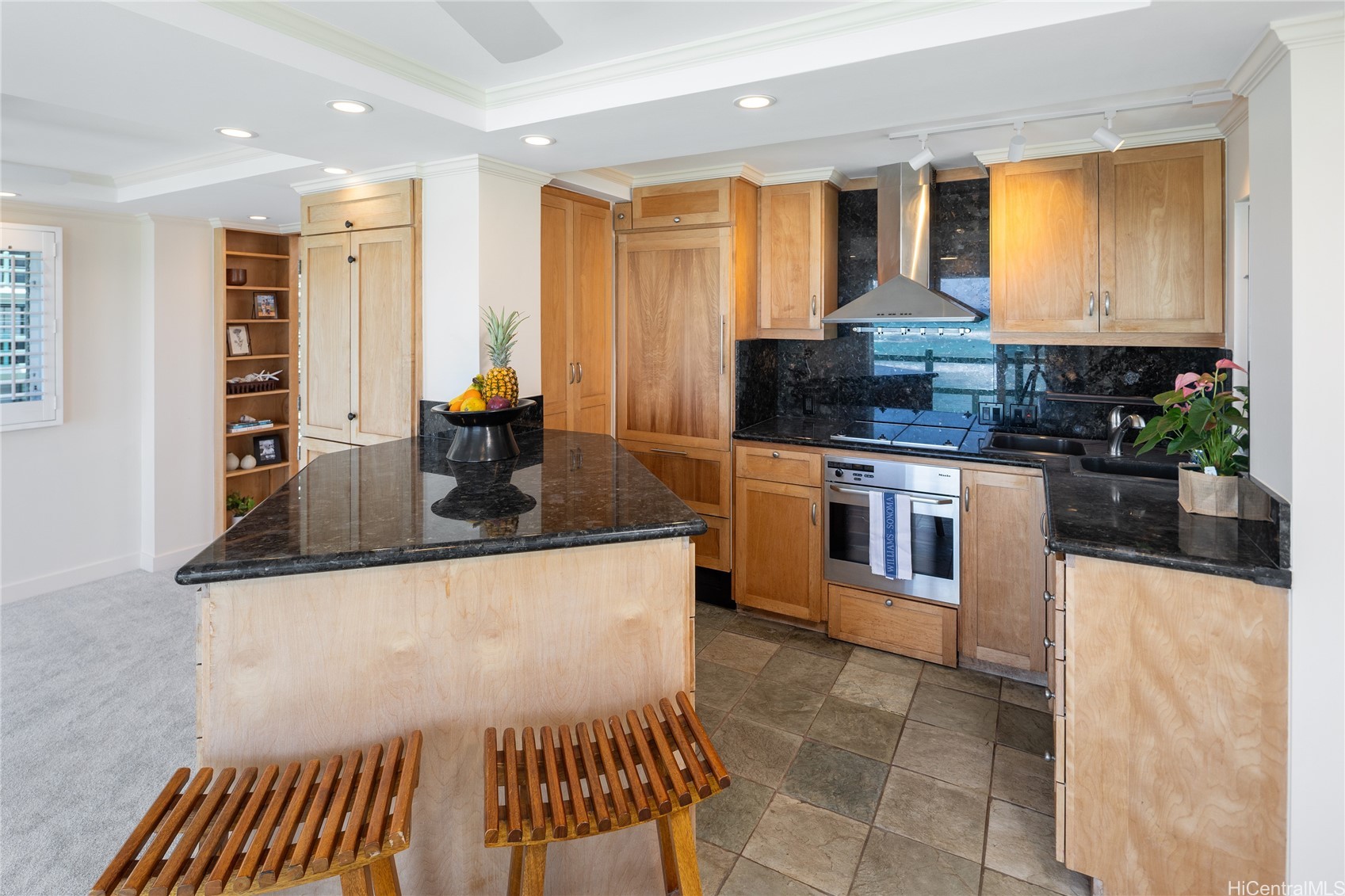 2957 Kalakaua Avenue 418 Property Photo 5